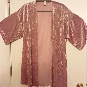 Caution To The Wind, size medium, mauve Velvet shall cover up.